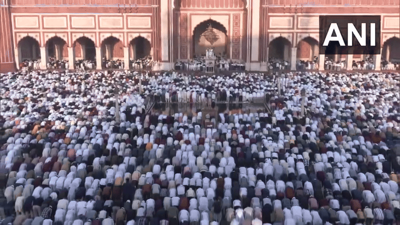 Morning prayers at Jama Masjid on Eid-Ul-Fitr (Photo/ANI)