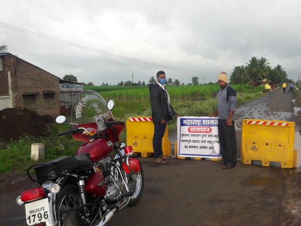 34 roads and nine state highways have been closed for traffic movement in Maharashtra's Kohlapur on Thursday due to severe flooding. (Photo/ANI)