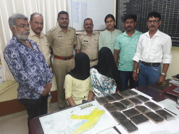 Mumbai Police arrests two men with 4.5 kg hashish worth around Rs 9 lakh from a hotel in Wadala area.