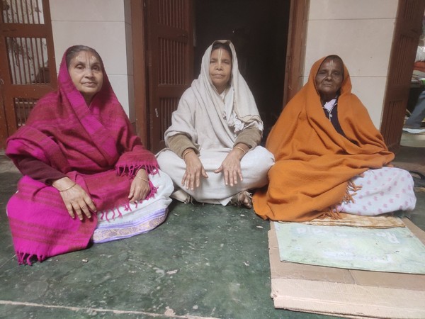 Irrespective of who comes to power, life remains dingy for forgotten 'widows of Vrindavan' (Photo:ANI)