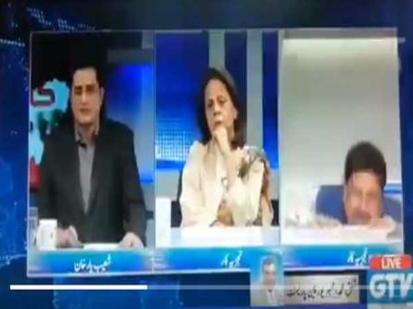 The video shows one of the analysts, Mazhar Barlas, who is a journalist, fell off his chair suddenly and disappeared from the screen.