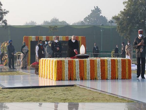 Union Home Minister Amit Shah on Friday paid floral tribute to former PM Atal Bihari Vajpayee on his 96th birth anniversary. (Pic credit: PIB)