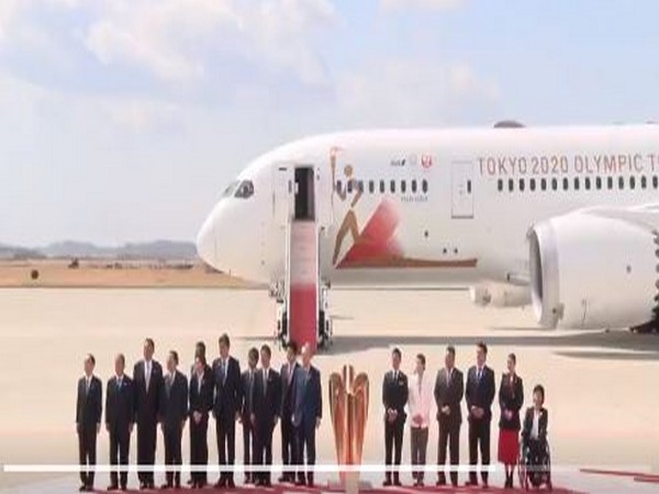 Olympic torch arrives in Japan (Photo/ Tokyo 2020 Twitter)