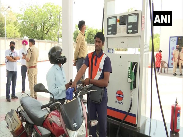 Visuals from fuel pump in Jaipur