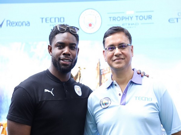 Arijeet Talapatra CEO Transsion India along with Club Legend Micah Richards at the #TecnoLovesManCity event part of Manchester City India Trophy Tour held in Delhi