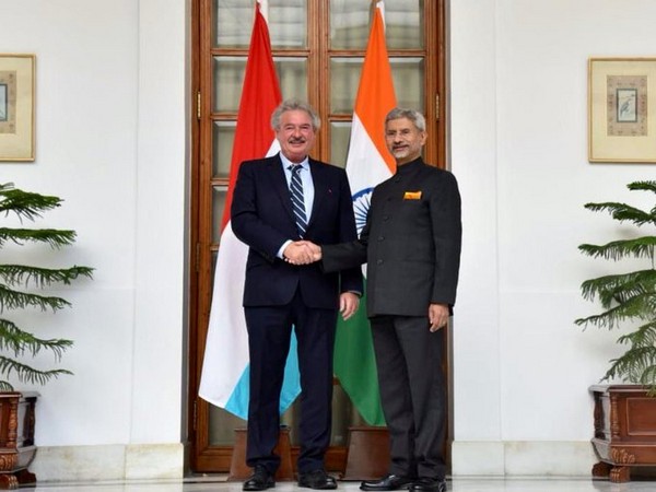 External Affairs Minister S Jaishankar (L) and Luxembourg Foreign Minister Jean Asselborn