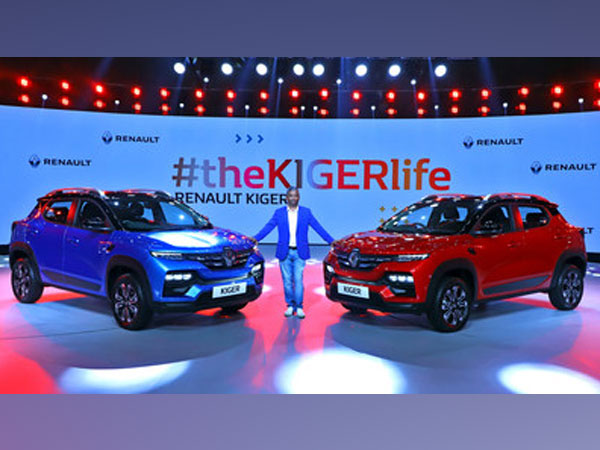 Venkatram Mamillapalle, Country CEO & Managing Director, Renault India Operations unveiling the Renault KIGER at the Global Reveal in New Delhi.