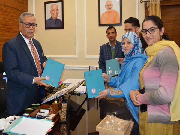 Farooq Khan, Advisor to Lt Governor GC Murmu, on Monday, released 'Beti Bachao Beti Padhao' theme-based diary of State Resource Centre for Women Development. Photo/ANI