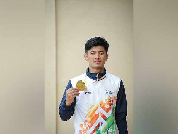 Guru Nanak Dev University's Chingakham Jetlee Singh after winning gold in KIUG 2021 (Image: SAI media)