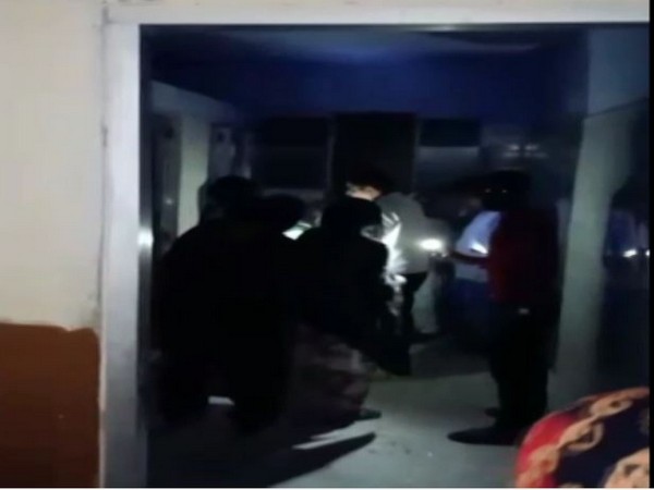  As no lights were available in the toilet, the doctor on duty had to use the flashlight. While the baby was stillborn, the mother is said to be out of danger.