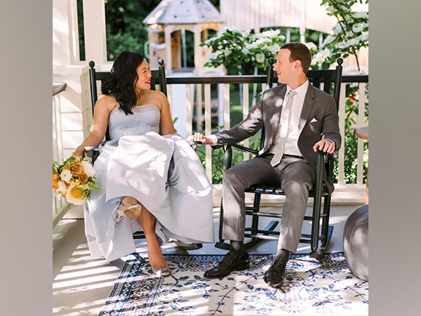 Mark Zuckerberg and his wife Priscilla Chan (Image source: Instagram)