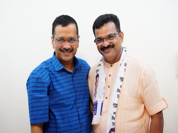 BJP leader Ganpat Gaonkar joins AAP in Goa in the prsence of Arvind Kejriwal 