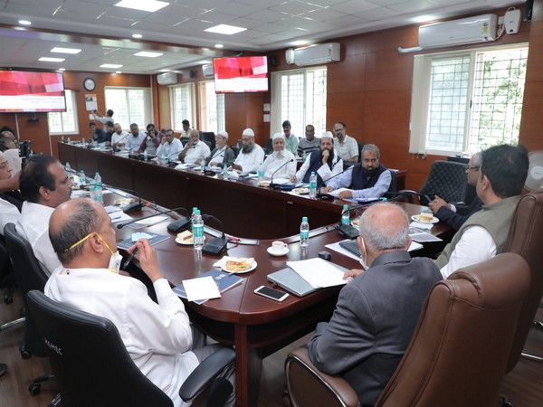 Muslim community in a meeting with Karnataka Higher Education Minister CN Ashwatha Narayan. (Photo/ANI)