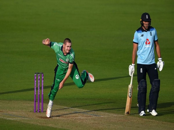 Ireland's pacer Josh Little in action against England (Photo/ICC)