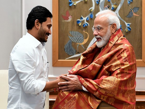Prime Minister Narendra Modi (right) and Andhra Pradesh Chief Minister Jagan Mohan Reddy (left) (Photo:ANI)