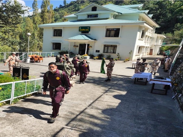 ITBP launched a 7-day trekking expedition to spread awareness on COVID-19 in Himachal Pradesh. (Photo: Twitter)
