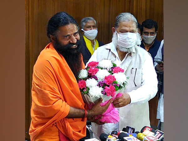 Ramdev and Anil Vij (File photo/ANI)