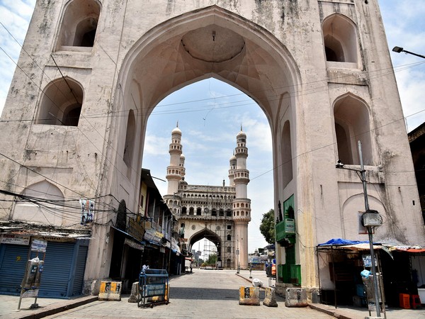 Charminar at Hyderabad (Photo:ANI)