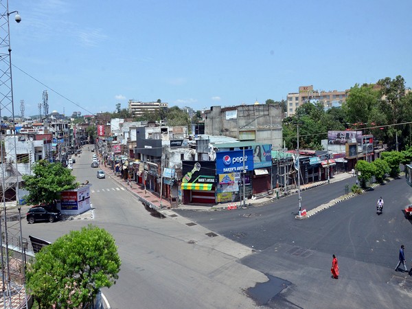 Deserted streets in Jammu and Kashmir during a weekend lockdown. (File photo)