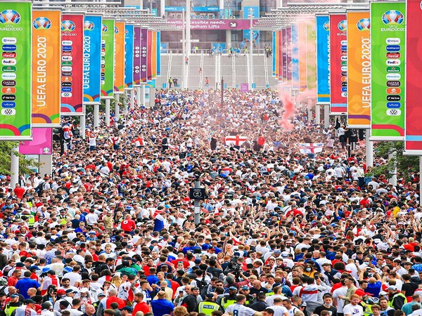 Fans outside the Wembley Stadium. (Photo Credit/ Joe Pompliano's twitter)