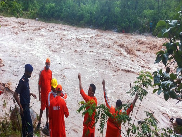 NDRF personnel conduct search and rescue operations. (Photo/ANI)