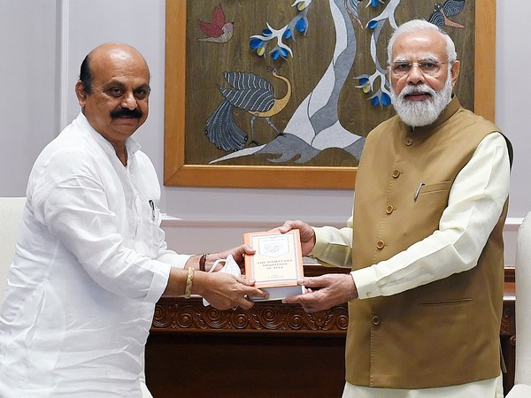 Prime Minister Narendra Modi, Karnataka Chief Minister Basavaraj Bommai (Photo:ANI)