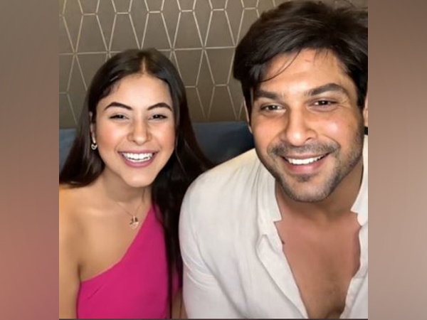 Shehnaaz Gill with late Sidharth Shukla (Image source: Twitter)