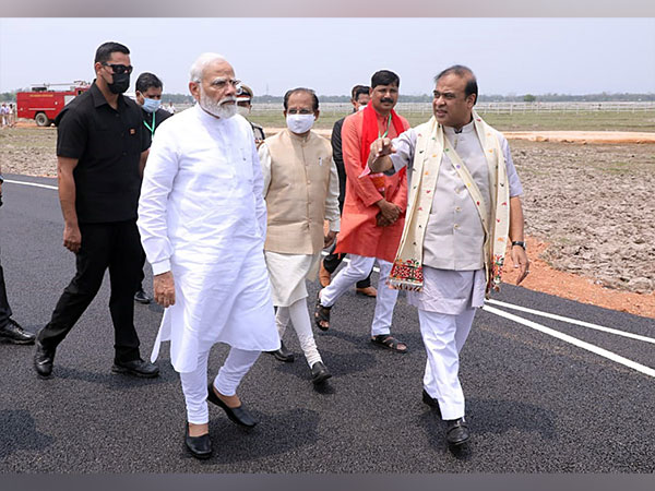 Prime Minister Narendra Modi and Assam Chief Minister Himanta Biswa Sarma.