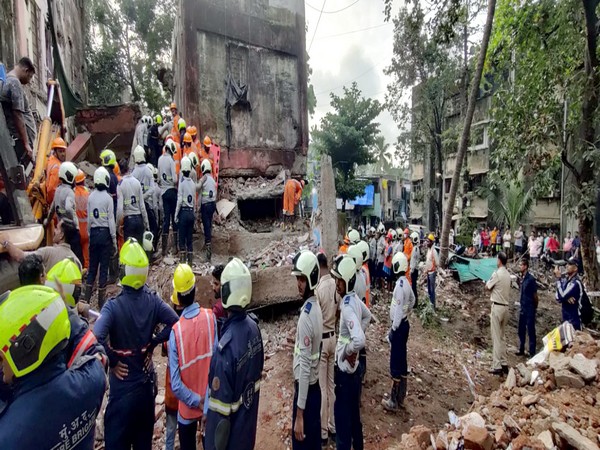 Visual from the spot in Mumbai's Kurla (Photo/ANI)