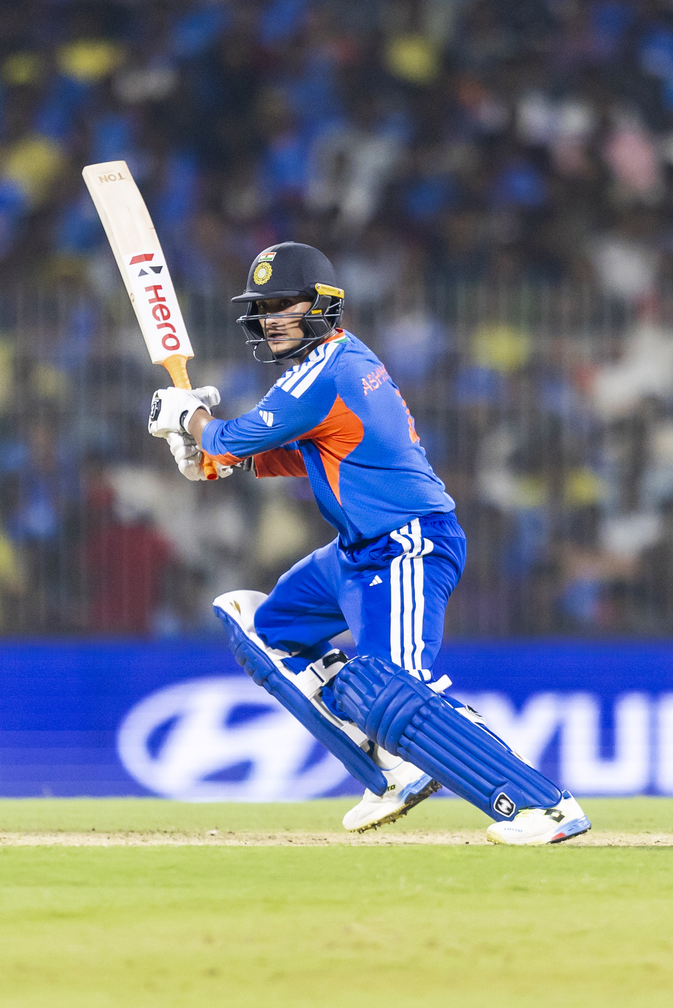 Gallery photo 3 of 5