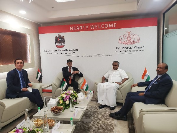 Kerala CM Pinarayi Vijayan with UAE minister. (Photo/ANI)