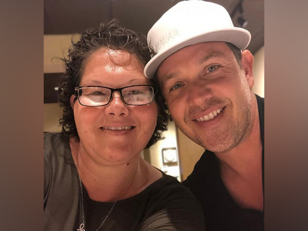  Kevin M Alejandro with his sister (Image source: Instagram)