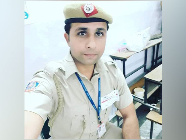 Delhi Police Constable Sachin Bhati was arrested by a Special Cell team (Photo Source:Delhi Police/ANI)