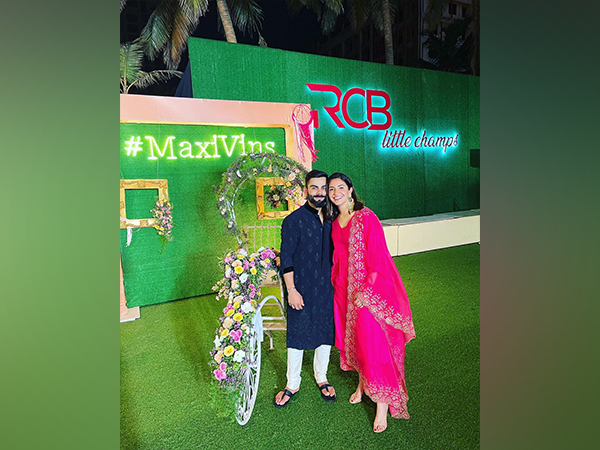 Anushkla Sharma with Virat Kohli (Image Source: Instagram)