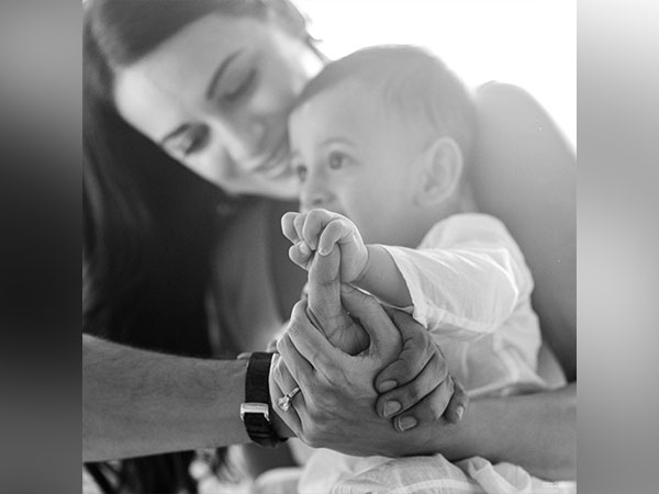 Dia Mirza and her son Avyaan Azaad (Image source: Instagram)