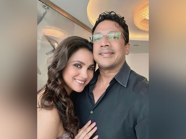 Lara Dutta with her husband Mahesh Bhupathi (Image source: Instagram)