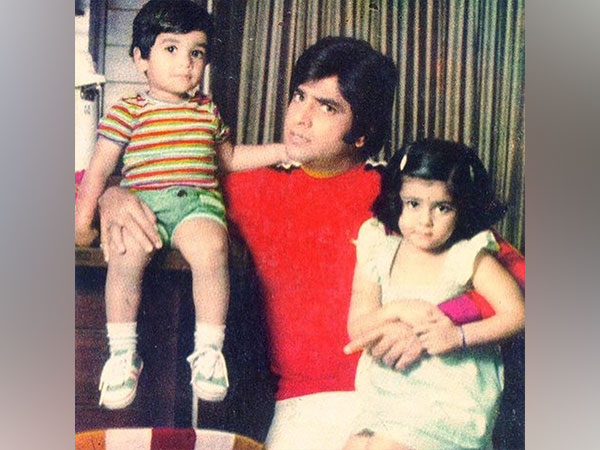 Ekta Kapoor , Tusshar Kapoor, Jeetendra (Source: Instagram)