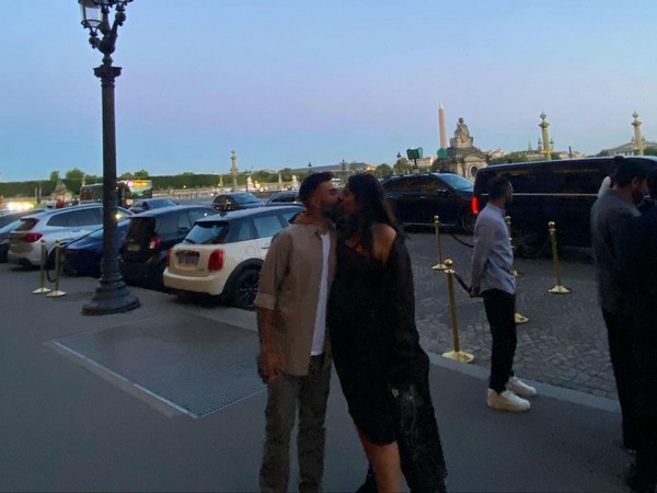 Sonam Kapoor with Anand Ahuja (Image source: Instagram)