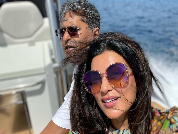Sushmita Sen with Lalit Modi (Image source: Instagram)