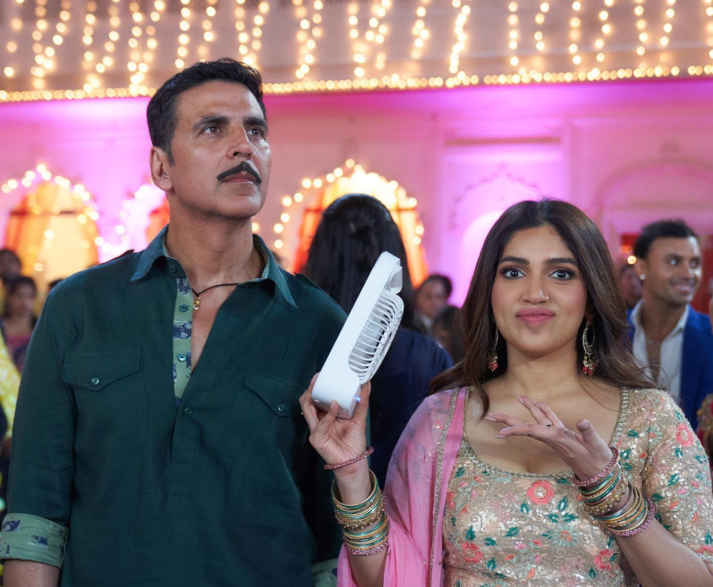 Akshay Kumar and Bhumi Pednekar (Image source: Instagram)