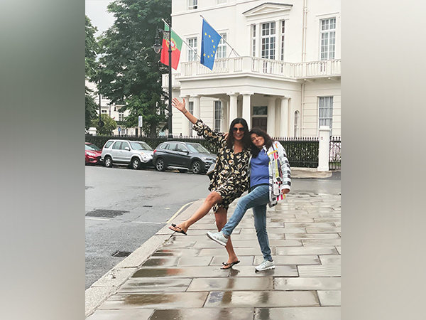 Sushmita Sen with her mom (Image source: Instagram)