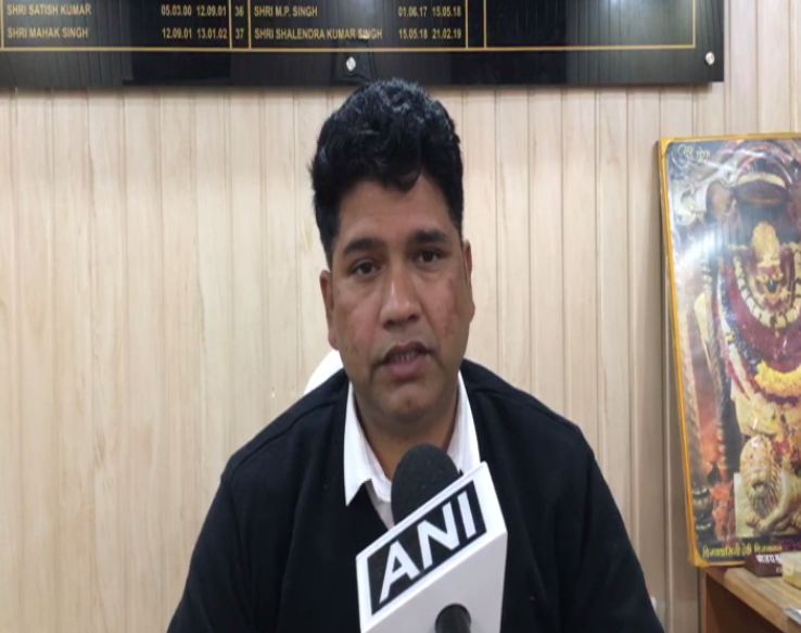 Meerut city Magistrate Sanjay Kumar Pandey speaking to ANI. Photo/ANI