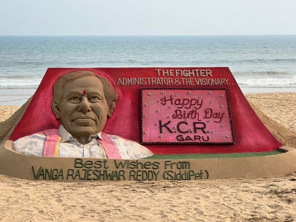 Sand art created by Sudarshan Pattnaik creates sand art wishing Telangana CM KCR on his birthday