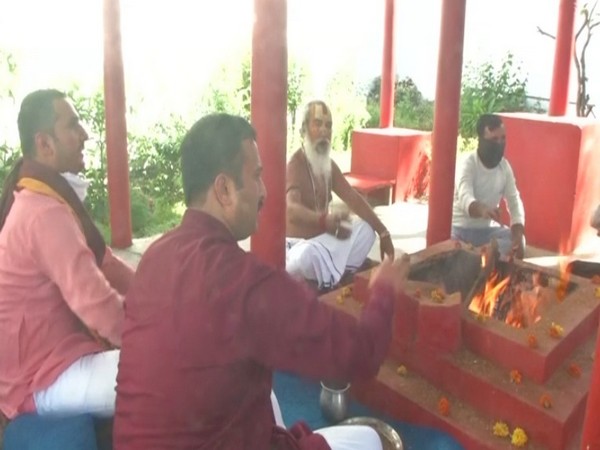 Yagna organsied in Jammu city on Saturday. [Photo/ANI]