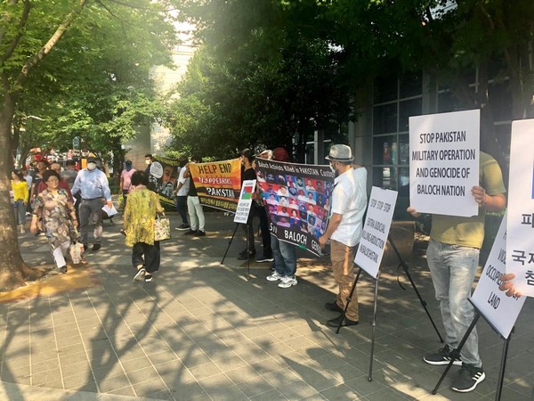 The protestors shouted slogans against Pakistan Army and spy agency the ISI for abductions, torture, and killings of Baloch political activists and intellectuals. (Photo/ANI)