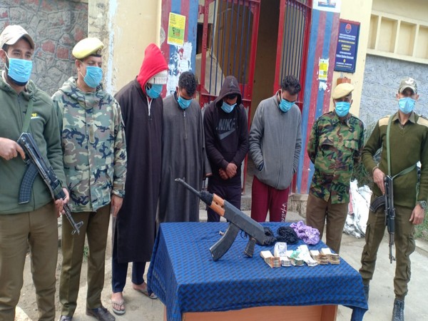 Four extortionists were arrested with dummy AK-47, robbed cash in J-K's Budgam on Saturday. 