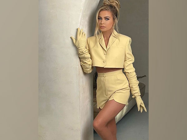 Carmen Electra (Image Source: Instagram)