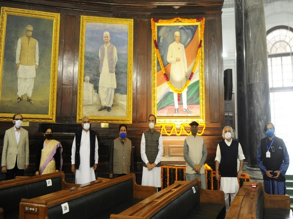 Parliamentarians including Speaker Om Birla after paying floral tributes at the portrait of Pandit Jawaharlal Nehru in the Central Hall of Parliament House on his birth anniversary. [Photo/ANI]
