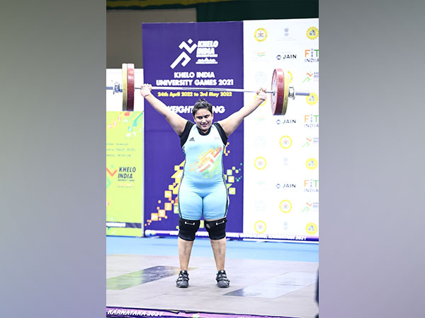A new national record for weightlifting in +87 women category was set on day 5 of KIUG 2021. (Photo- SAI Media)