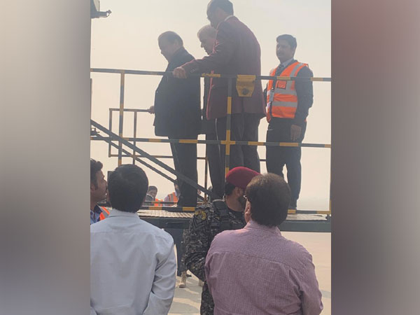 Pakistan former prime minister Nawaz Sharif boarding air ambulance for London